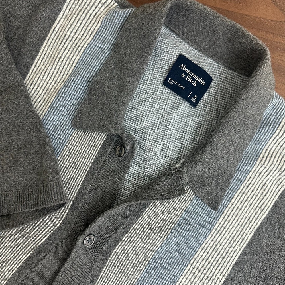 Abercrombie & Fitch Polo Shirt Gray Vertical Stripe Knitted Button Up Mens XL